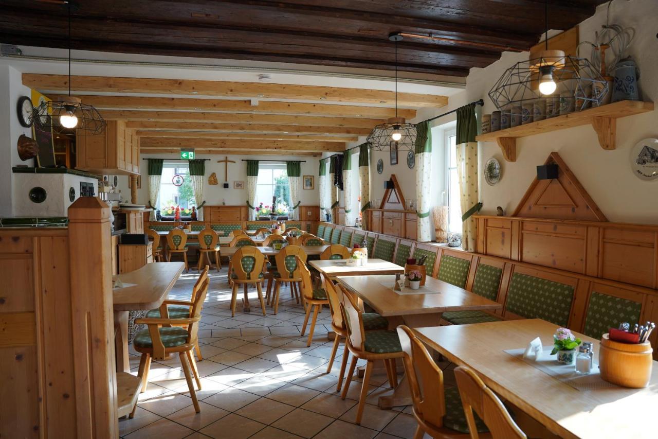 Hotel Gasthof Weisser Loewe Burgthann Luaran gambar