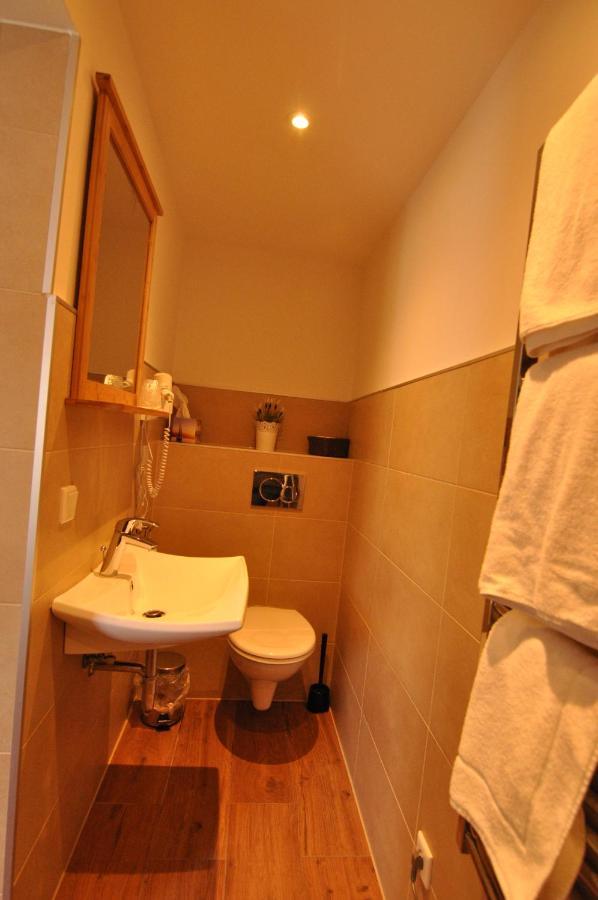 Hotel Gasthof Weisser Loewe Burgthann Luaran gambar