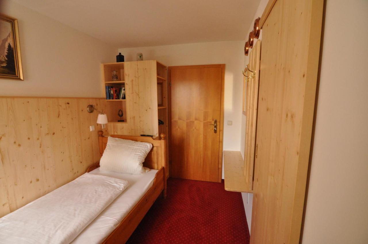 Hotel Gasthof Weisser Loewe Burgthann Luaran gambar